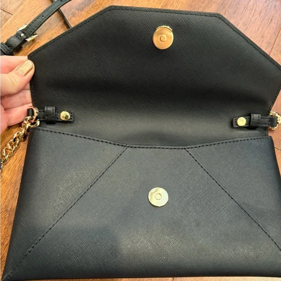 Michael Kors Jet Set Medium Envelope Clutch. - Picture 6 of 11